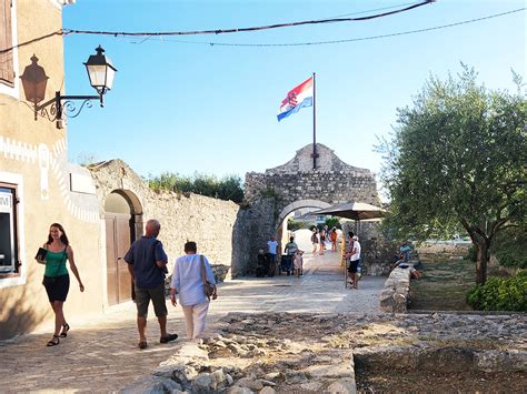 Available visas and residence permits for Croatia: Guide .
